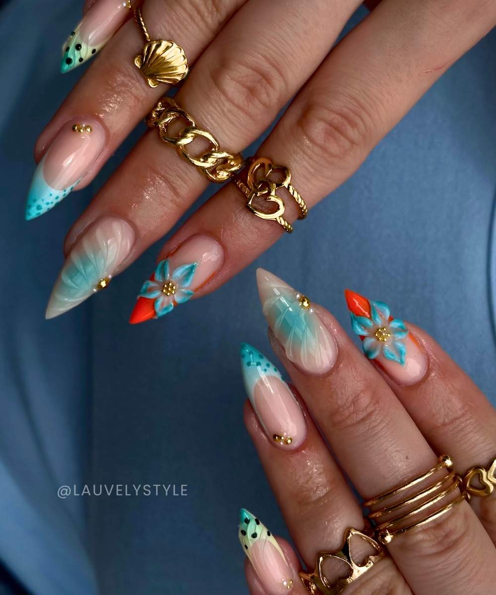 Teal Korall Naegel mit Blumen