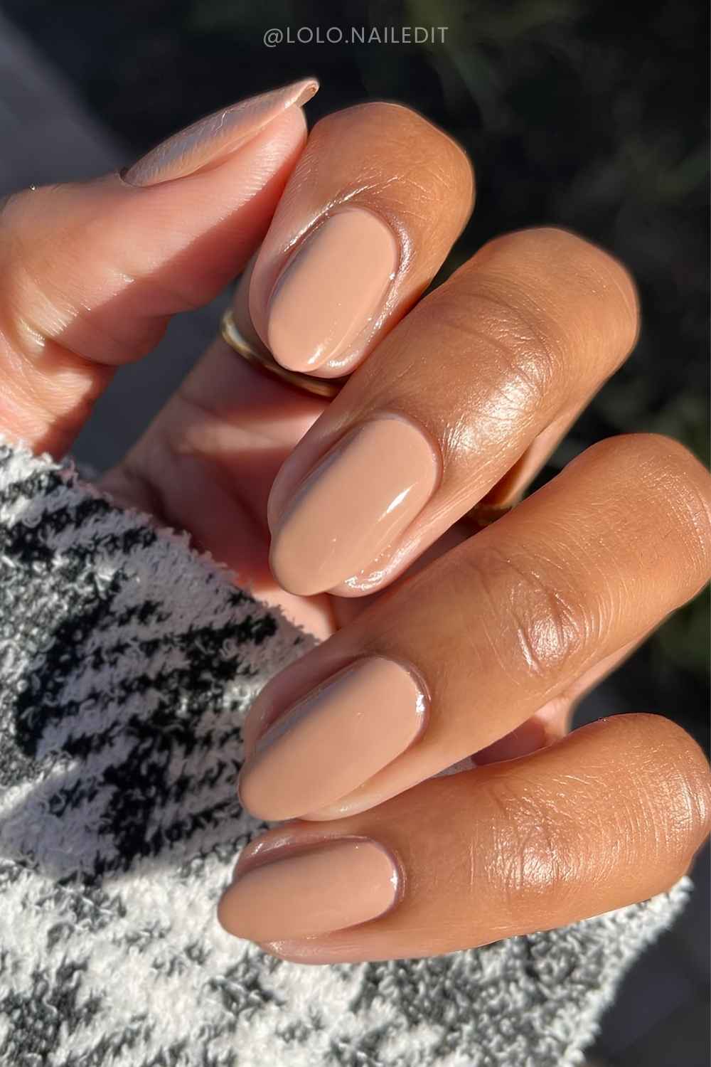 Deckende Nude Naegel