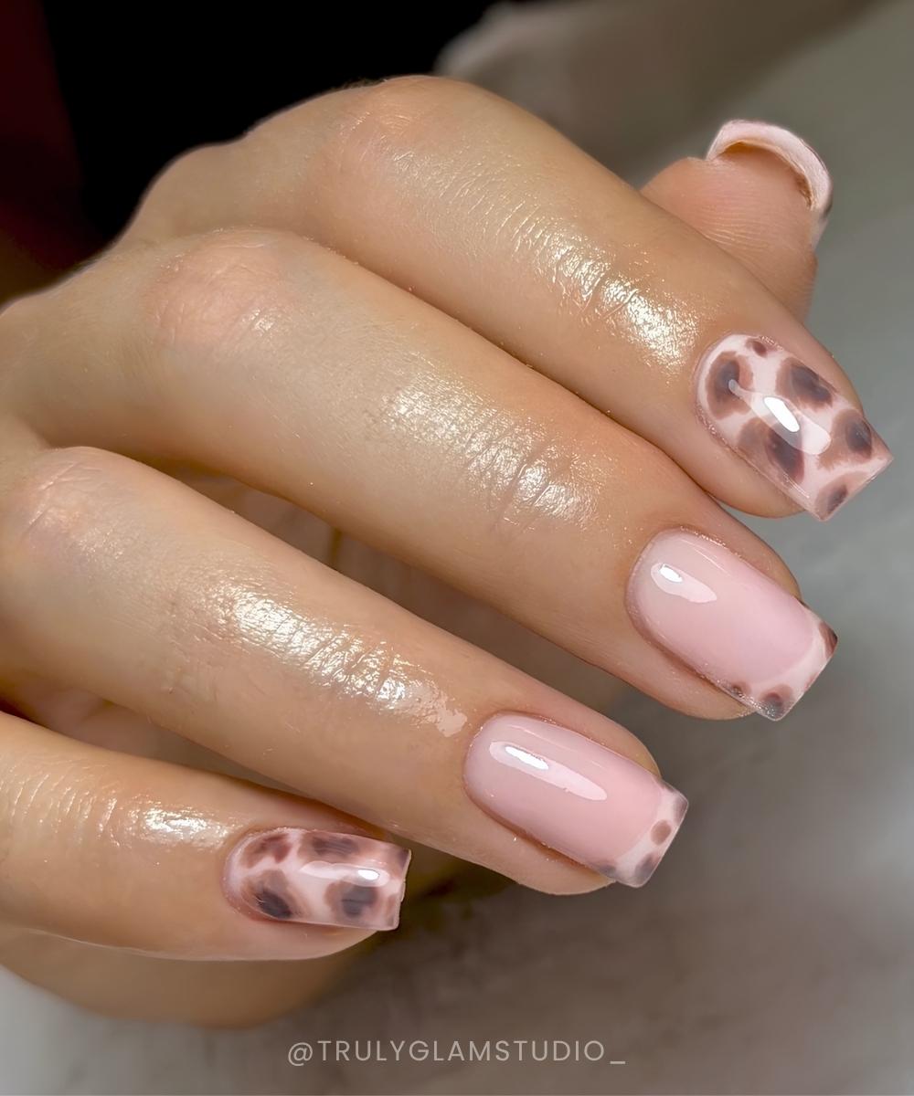 Nude Naegel im Schildpatt Look