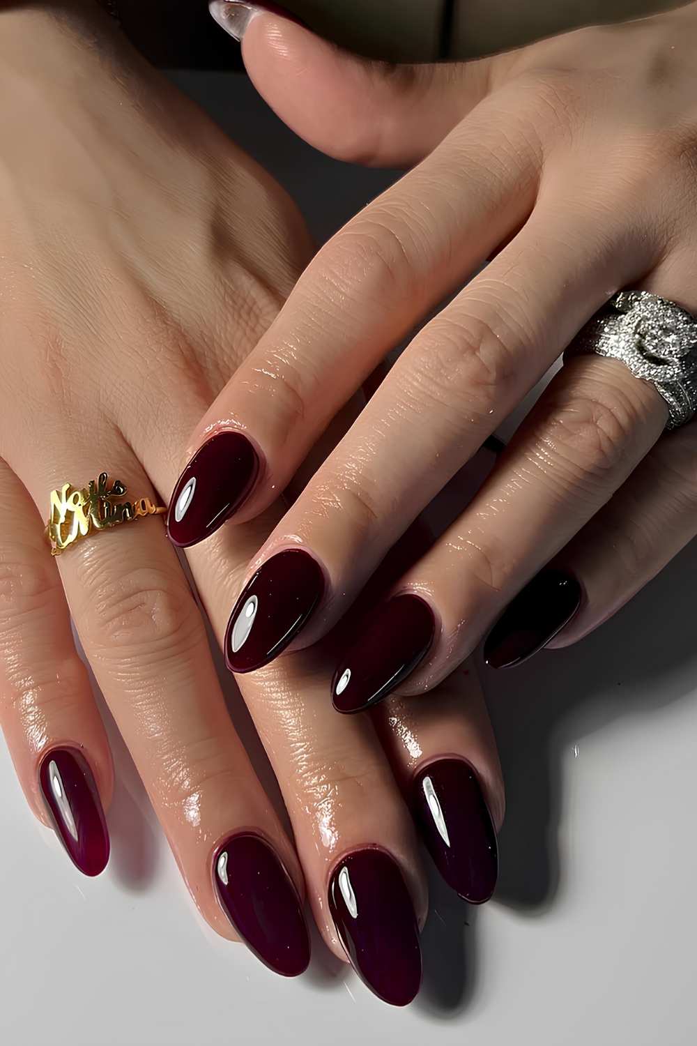 Mandelfoermige Black Cherry Naegel