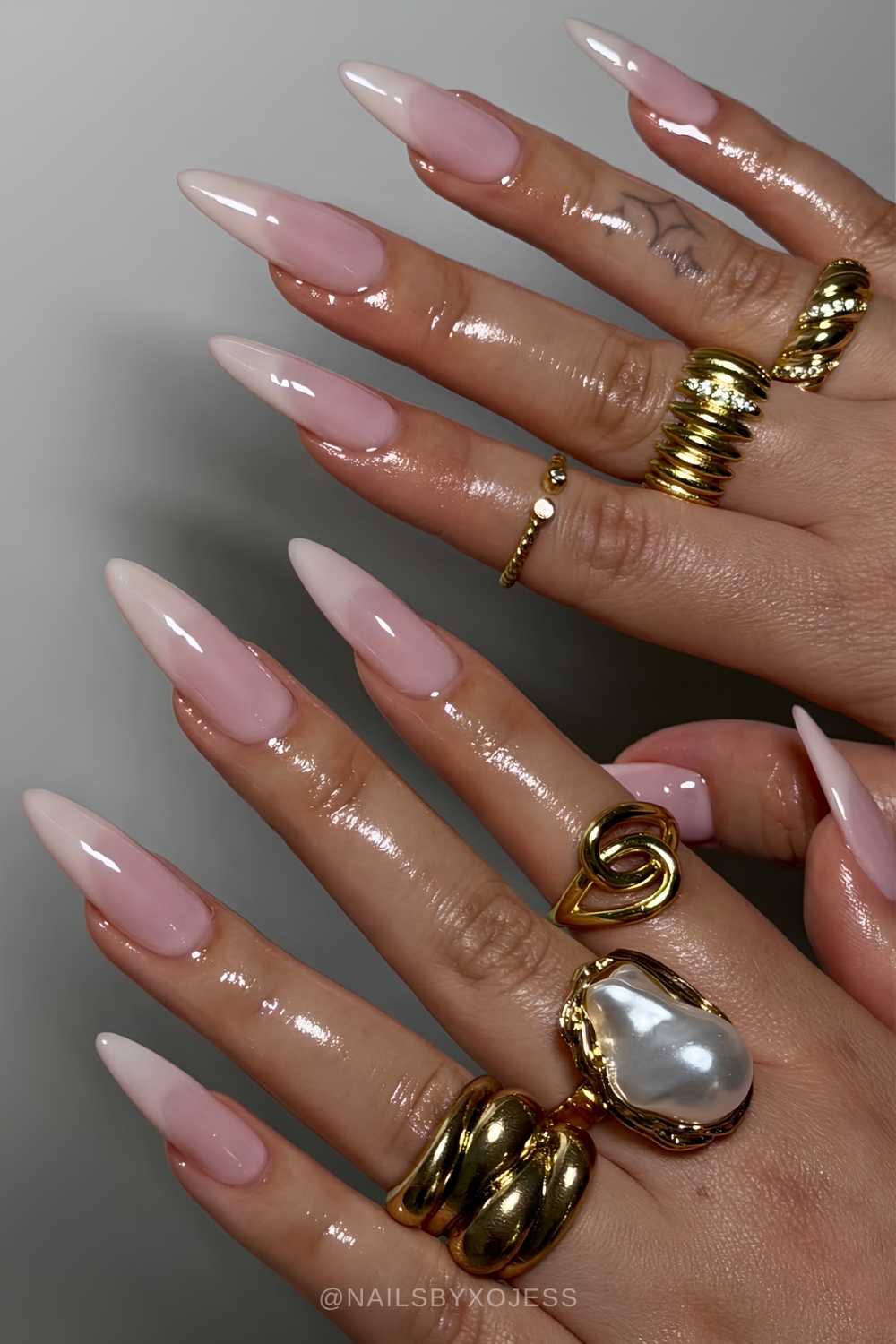 Spitze Vanilla French Stiletto Naegel
