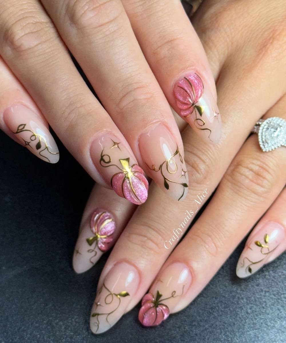 Transparente Naegel mit Rosa Kuerbis Design