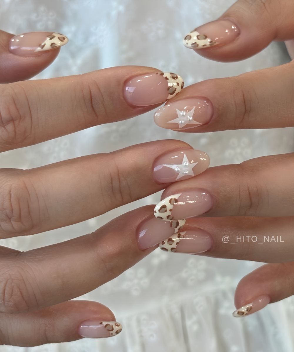 Vanilla French mit Leopardenmuster und Sternen